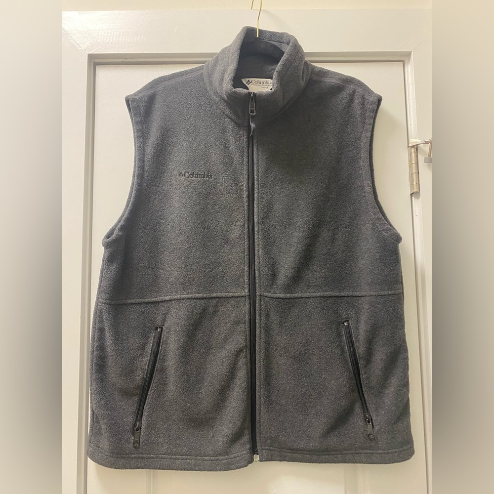 Columbia Fleece Vest, Large, Gray
